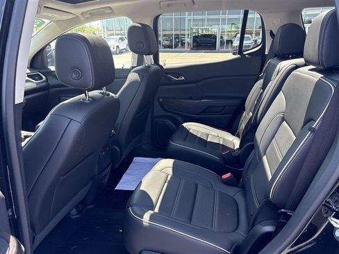 Used 2023 GMC Acadia Denali w/ Denali Technology Package AWD/4WD image 25