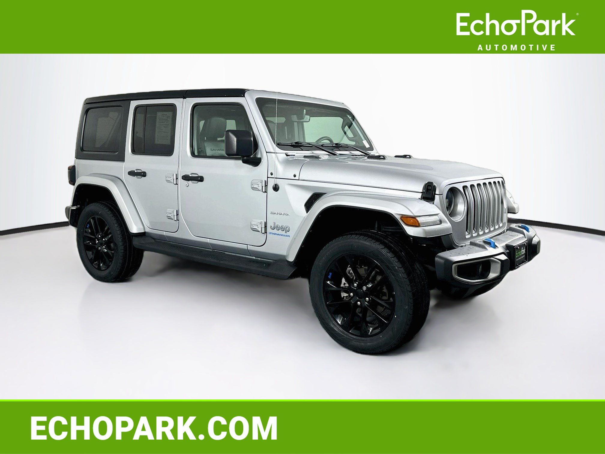 Used 2023 Jeep Wrangler Unlimited Sahara w/ Cold Weather Group AWD/4WD image 1