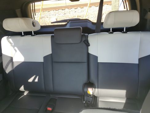 Used 2023 Toyota Sequoia Capstone image 10