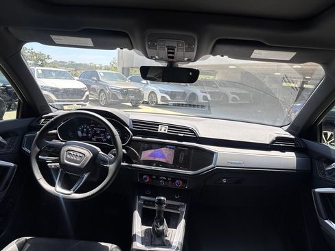 Used 2025 Audi Q3 2.0T Premium w/ Convenience Package AWD/4WD image 19