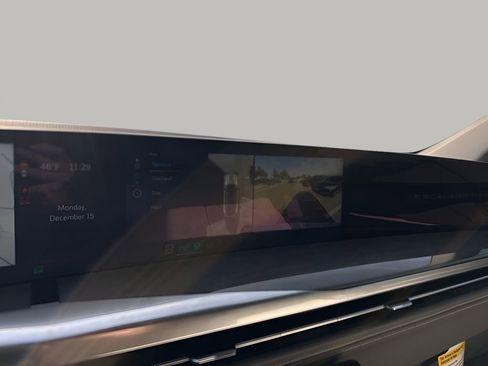 New 2026 Cadillac Escalade IQ Luxury 1 w/ LPO, Floor Liner Package AWD/4WD image 38