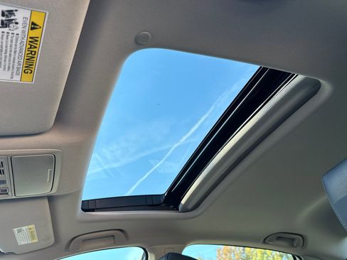 Used 2022 Honda Accord Touring image 34