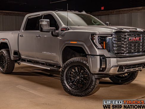 Used 2025 GMC Sierra 3500 Denali w/ Denali Reserve Package image 1