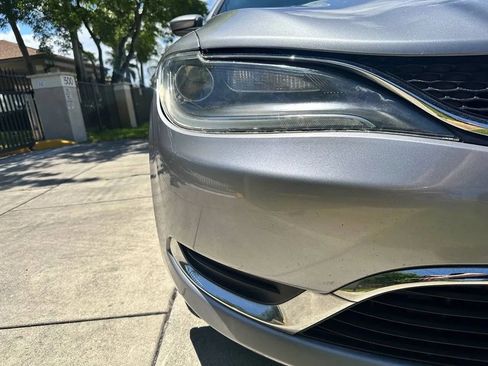 Used 2015 Chrysler 200 Limited FWD image 12