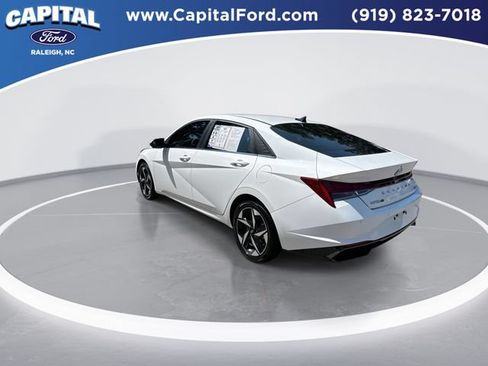 Used 2023 Hyundai Elantra Limited w/ Cargo Package FWD image 6