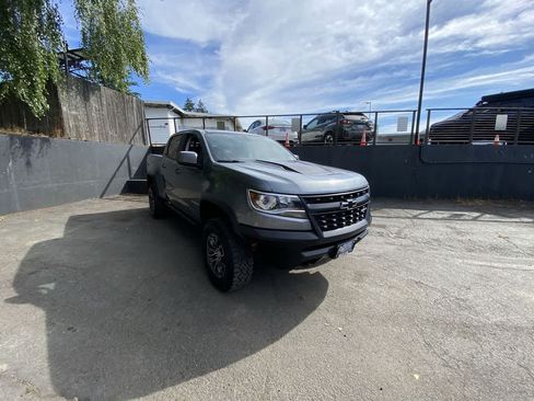 Used 2018 Chevrolet Colorado ZR2 AWD/4WD image 8