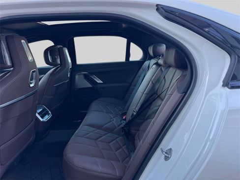 Certified 2025 BMW 750e xDrive w/ Premium Package image 11