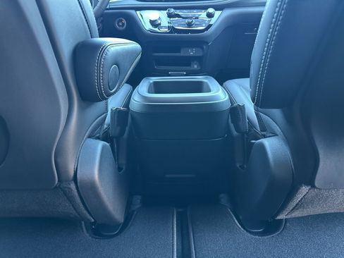 New 2026 Chrysler Pacifica Select image 48