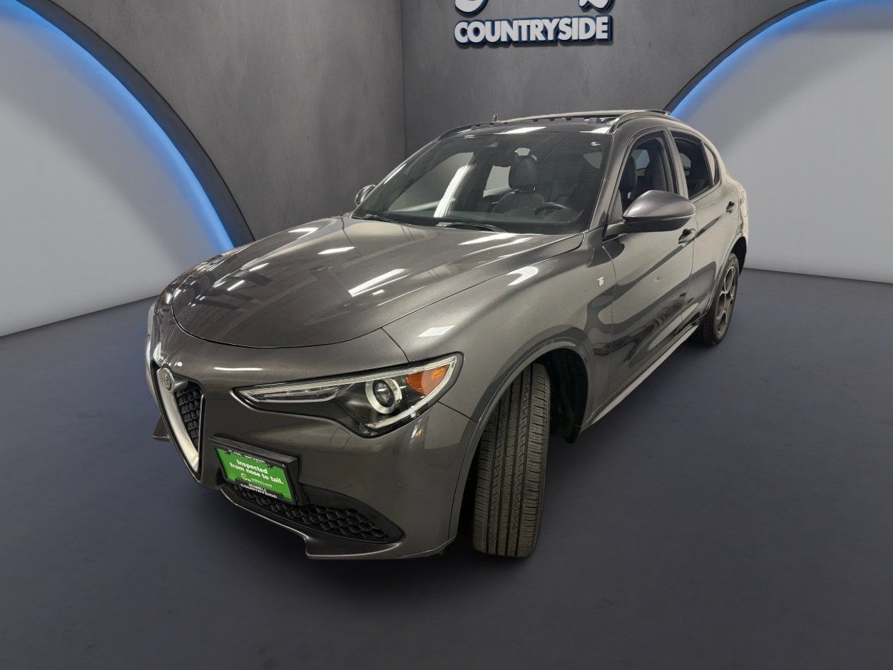 Certified 2023 Alfa Romeo Stelvio Ti AWD/4WD image 8