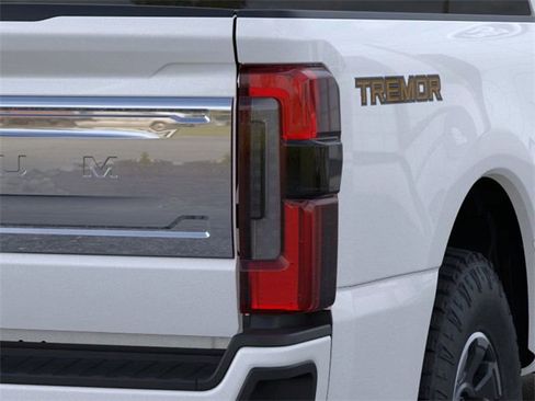 New 2024 Ford F350 Platinum w/ Tremor Off-Road Package image 21