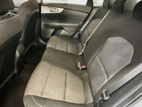 Used 2024 Kia Forte LXS FWD image 28