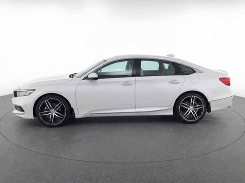 Used 2021 Honda Accord Touring image 6