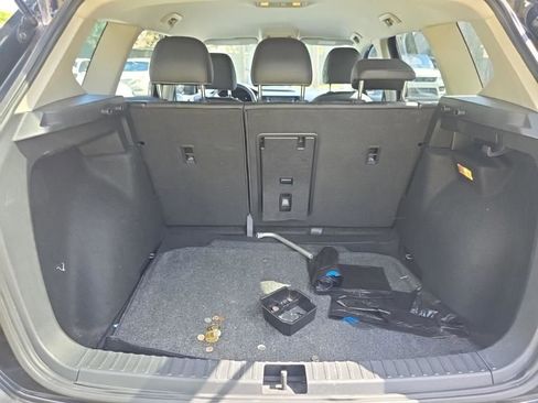 Used 2022 Volkswagen Taos SE image 24