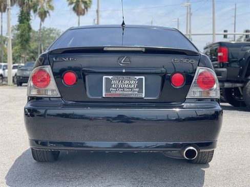 Used 2004 Lexus IS 300 RWD image 8