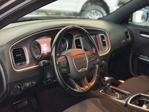 Used 2022 Dodge Charger SXT RWD image 20