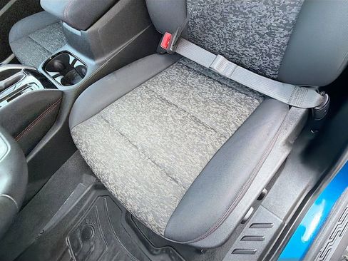 Used 2023 Chevrolet Colorado Z71 w/ Z71 Convenience Package 2 image 19