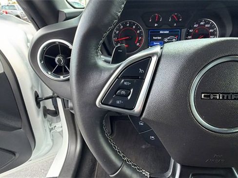 Used 2024 Chevrolet Camaro LT w/ Technology Package image 24