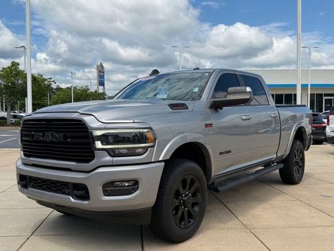 Used 2020 RAM 2500 Laramie w/ Night Edition AWD/4WD image 6