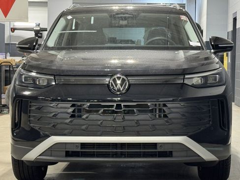 New 2026 Volkswagen Tiguan SE AWD/4WD image 23