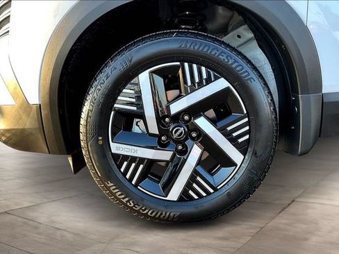 New 2026 Nissan Kicks SV w/ Charging Package FWD image 11