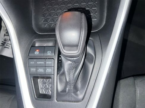 Used 2024 Toyota RAV4 XLE image 18