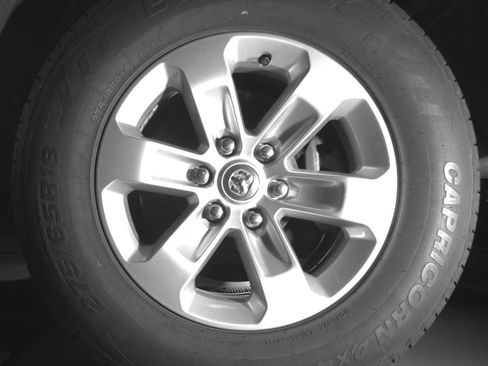 Used 2022 RAM 1500 Laramie image 12