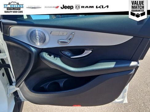 Used 2020 Mercedes-Benz GLC 300 4MATIC image 37