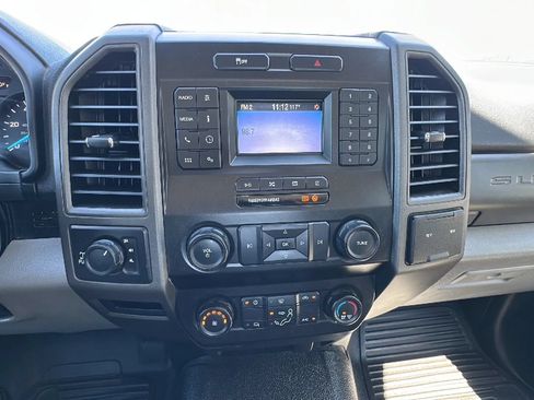 Used 2020 Ford F250 XL w/ Power Equipment Group AWD/4WD image 11
