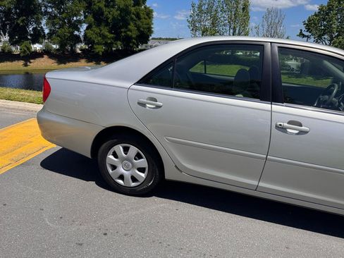Used 2002 Toyota Camry XLE FWD image 36