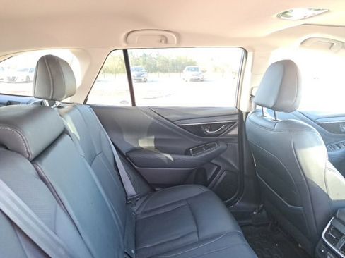 Used 2022 Subaru Outback Limited w/ Popular Package #2 image 6