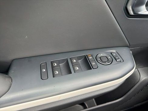 New 2026 Kia K4 EX w/ GT-Line Premium Package FWD image 24