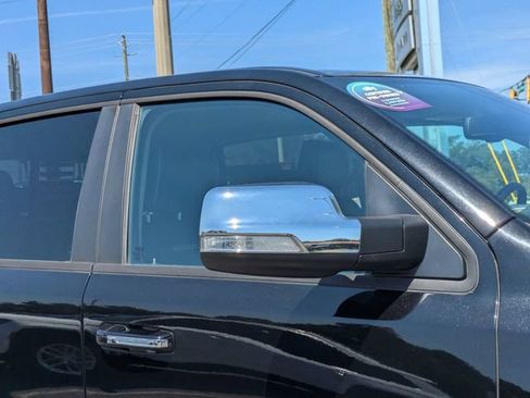Used 2020 RAM 1500 Laramie AWD/4WD image 13