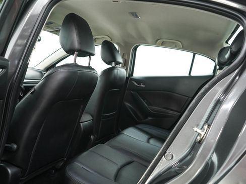 Used 2017 MAZDA MAZDA3 Touring FWD image 16