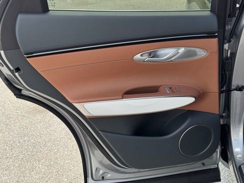 New 2026 Genesis GV70 2.5T Advanced image 22