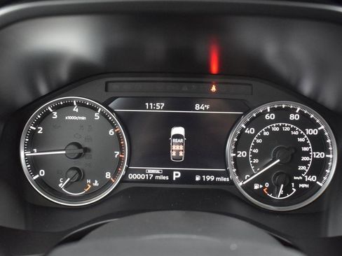 New 2025 Mitsubishi Outlander SE image 12