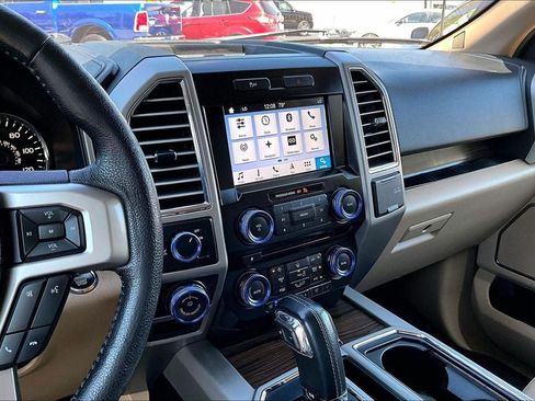 Used 2016 Ford F150 Lariat w/ Equipment Group 501A Mid RWD image 5