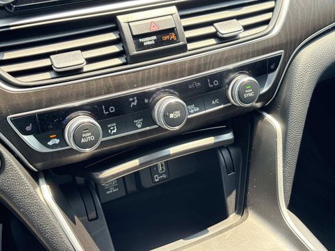 Used 2018 Honda Accord EX-L image 29