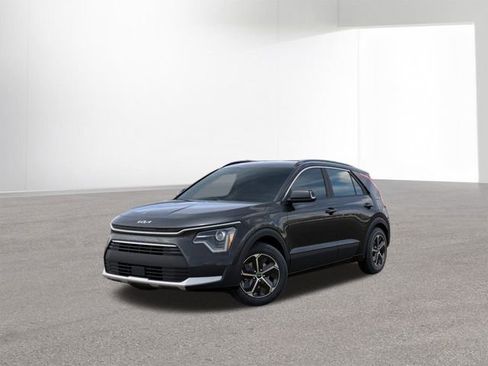 New 2025 Kia Niro EX image 1