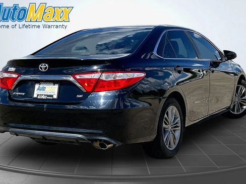 Used 2016 Toyota Camry SE FWD image 6