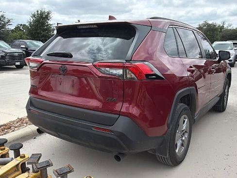 Used 2024 Toyota RAV4 XLE FWD image 4