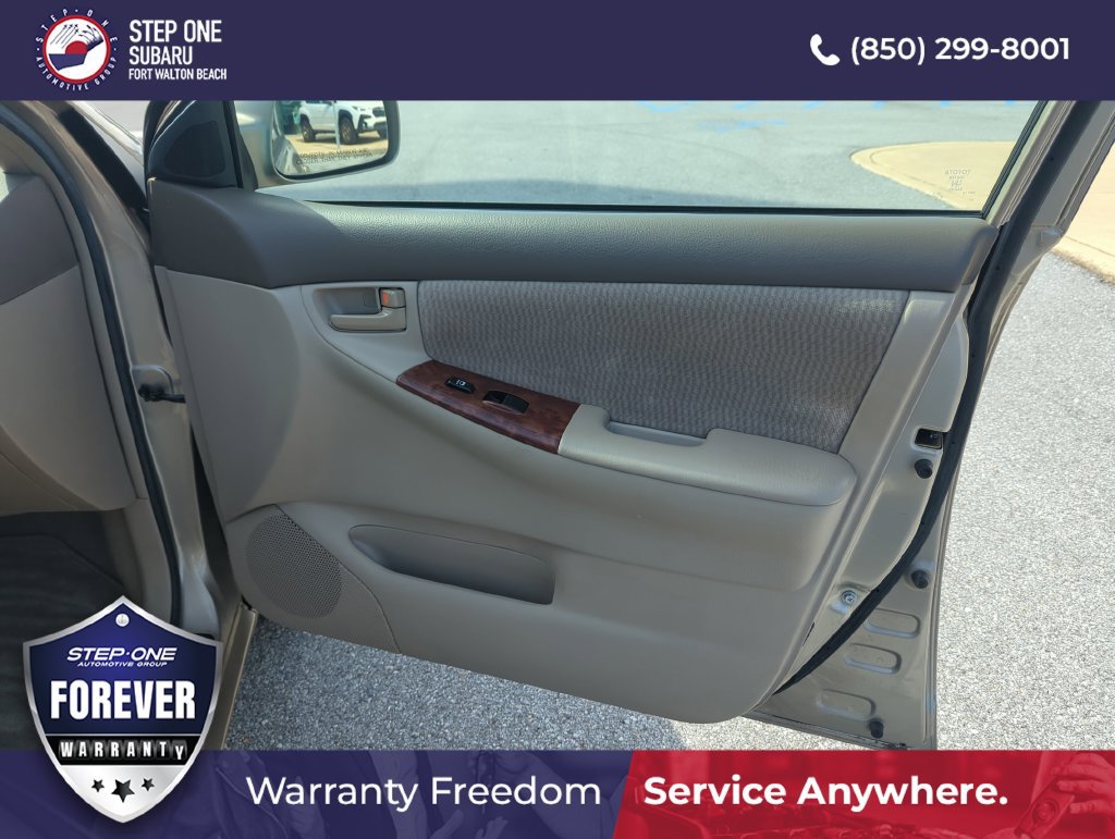 Used 2005 Toyota Corolla LE w/ Audio Value Pkg FWD image 29