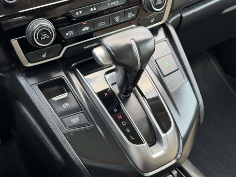 Used 2018 Honda CR-V Touring image 6