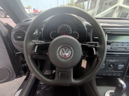 Used 2014 Volkswagen Beetle 2.5 FWD image 15
