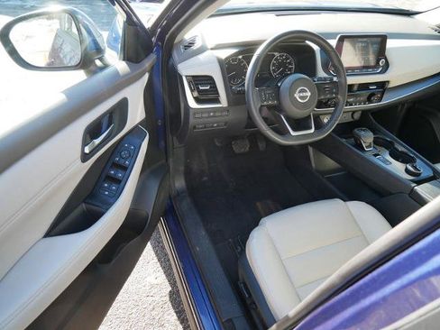 Certified 2023 Nissan Rogue SV w/ SV Premium Package image 10