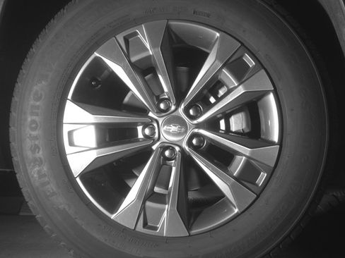 Used 2025 Chevrolet Equinox LT FWD image 13