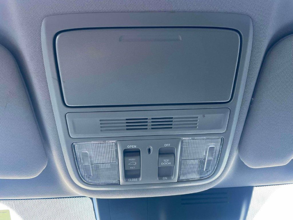 Certified 2022 Honda CR-V EX image 32