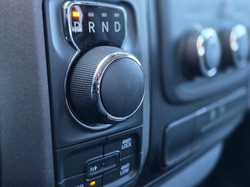 Used 2019 RAM 1500 Express w/ Express Value Package image 33