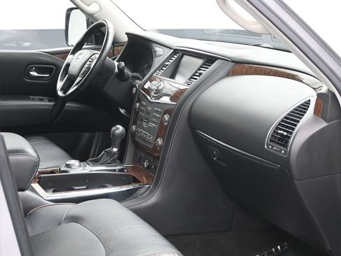 Used 2020 Nissan Armada SL w/ Premium Package image 6