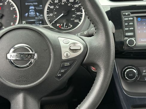 Used 2017 Nissan Sentra SR w/ SR Premium Technology Package image 25