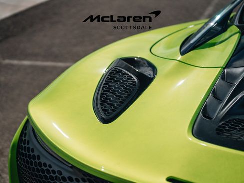 Used 2025 McLaren Artura Performance image 24